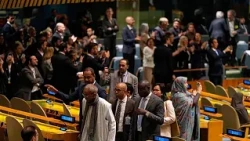 UN delegates walk out at Netanyahu defends Israeli military action